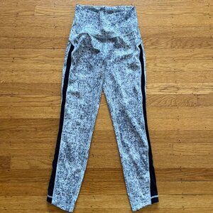 Lululemon Printed Leggings, Size 6
